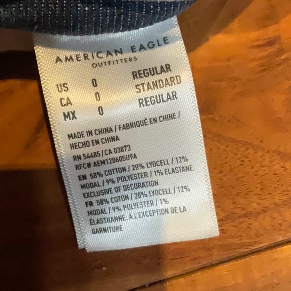 American eagle jeans size 0 mom jean fit worn once great condition - Picture 2 of 3